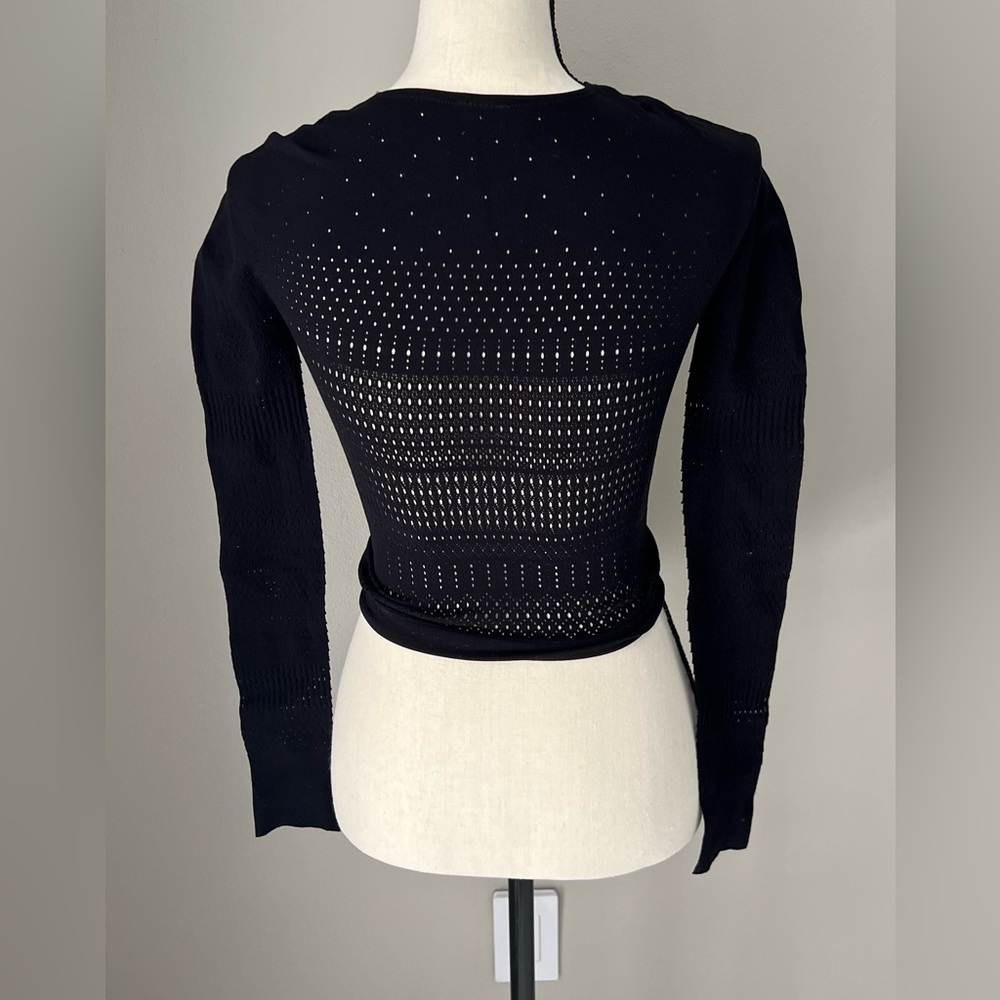 Fabletics Black Workout Top In Size Xs - image 2